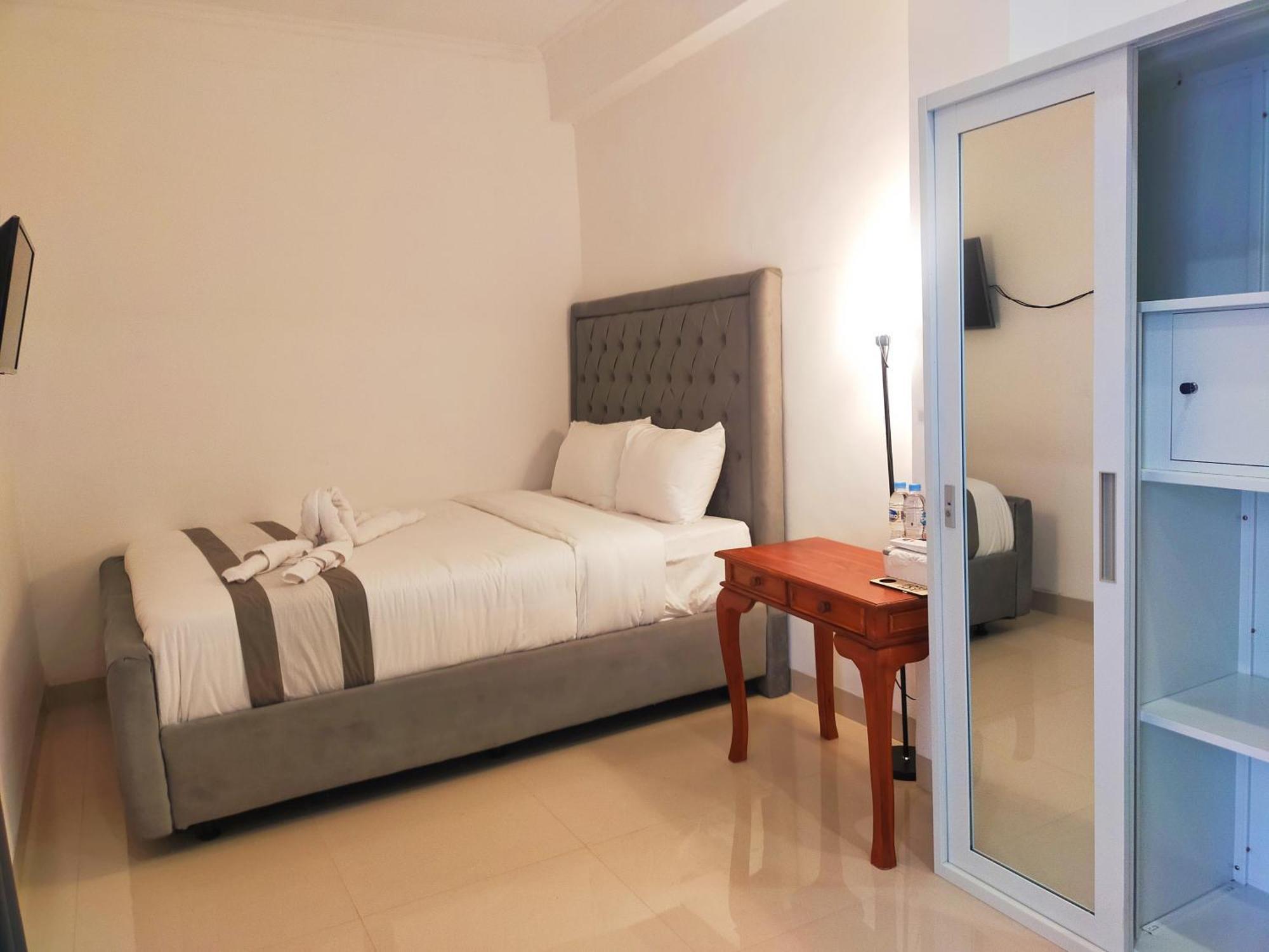 Homestay Carstenzs Kuta *